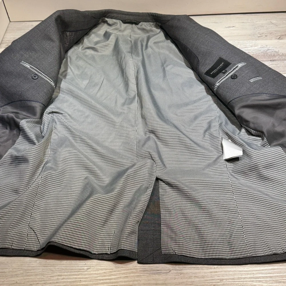 BANANA REPUBLIC‎ Blazer Sport Coat Men Sz 42R Wool Blend Modern Slim Fit Gray